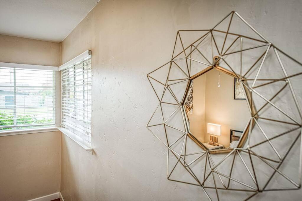 Renovated Minutes From State / Airport Fresno