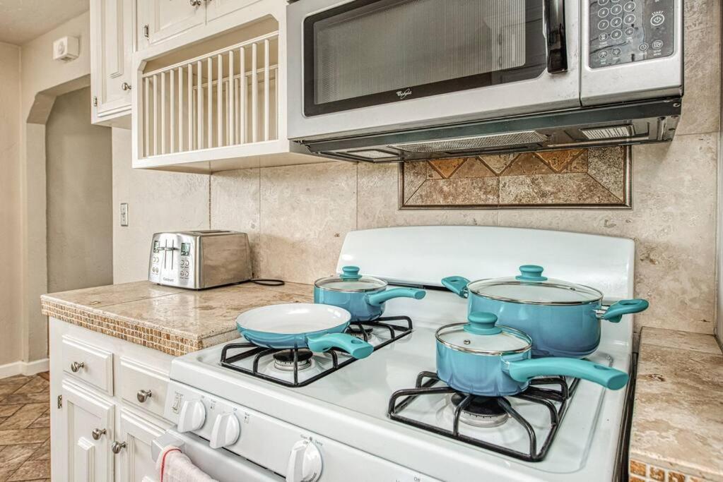 Renovated Minutes From State / Airport Fresno